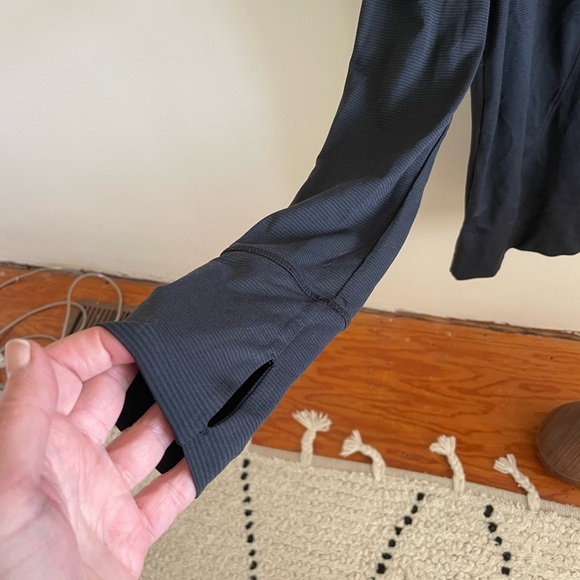 Zella yoga top with open back - Picture 4 of 7